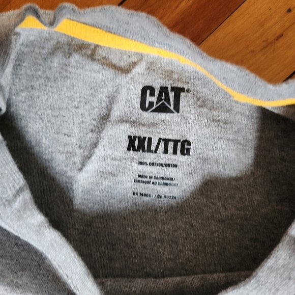 CAT tshirt, size XXL - Picture 3 of 4